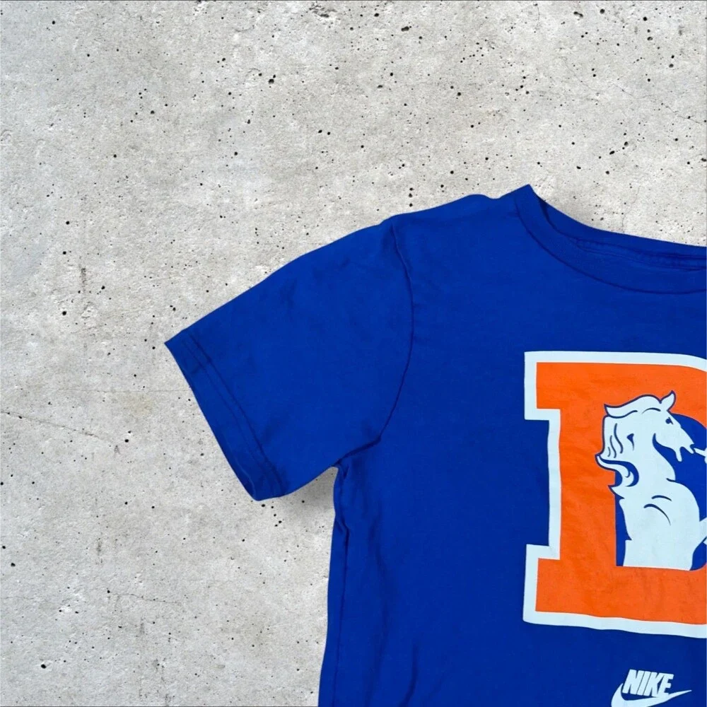 Nike Denver Broncos Vintage D Logo Graphic T Shirt Youth Size Large L 14-16 Blue